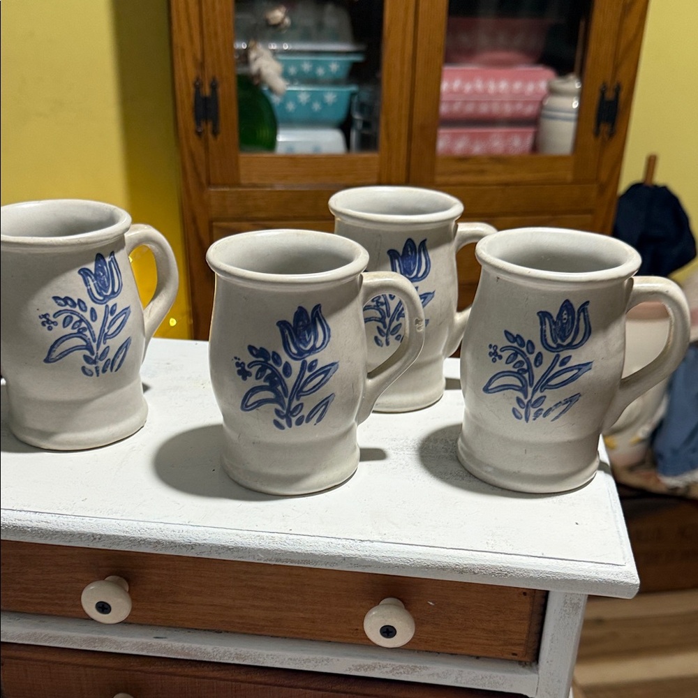 🔥💥sale💥🔥Vintage Pfaltzgraff Yorktowne Stoneware Mugs Set of 4